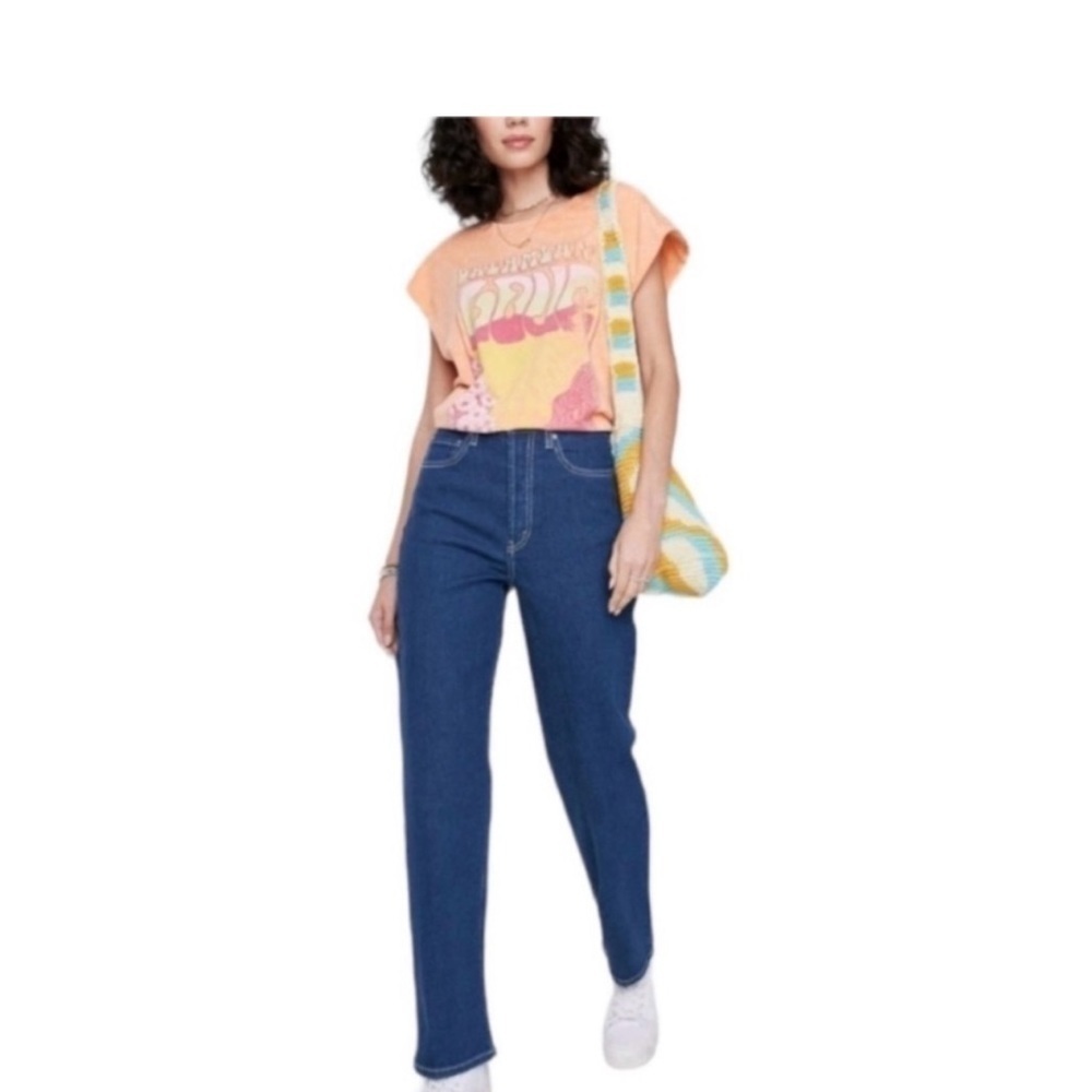 Wild Fable Super High-Rise Straight Size 0/25
Waist 31" Inseam NWT